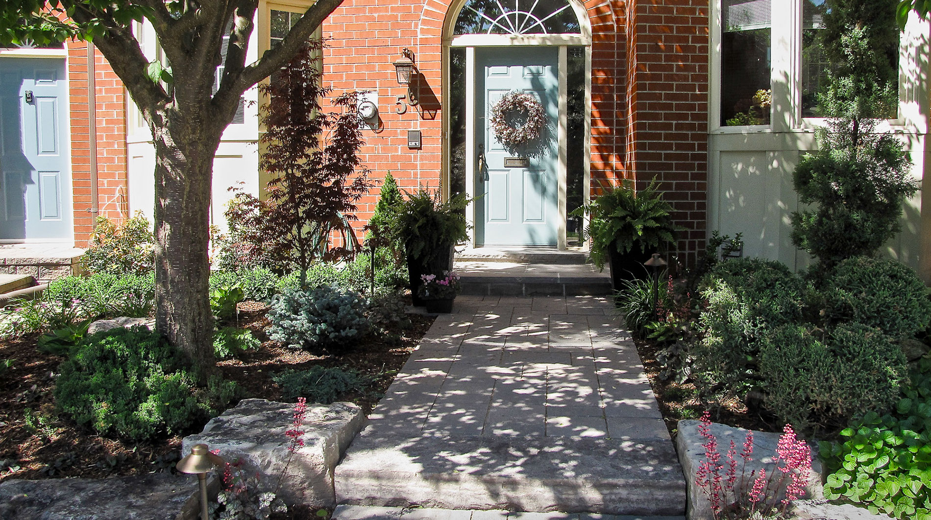 Landscape Image | Front Yard Landscapes • Oakville, Mississauga